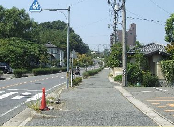視覚障がい者誘導用ブロック敷設 整備前
