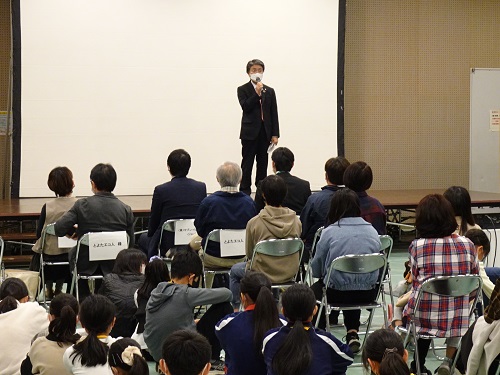 子ども会議の子ども委員による市長報告　3月13日（日曜日）