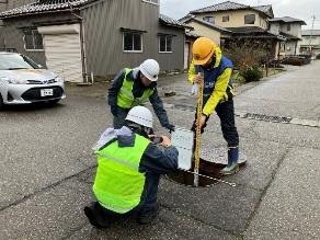 能登半島地震への災害派遣 マンホールの被害状況調査