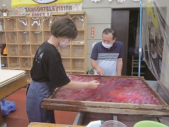 紙すきの技術指導