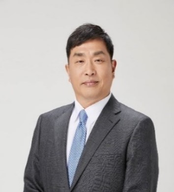 山本昌氏