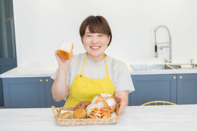 写真　さかいゆか氏
